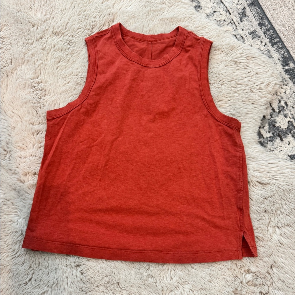 Lululemon orange/rust crop tank